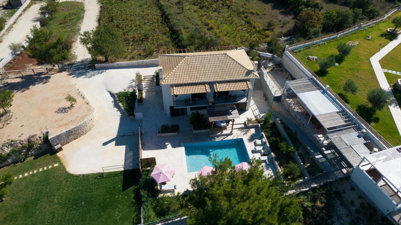 Villa Endless Blue Kalamítsi Exterior photo