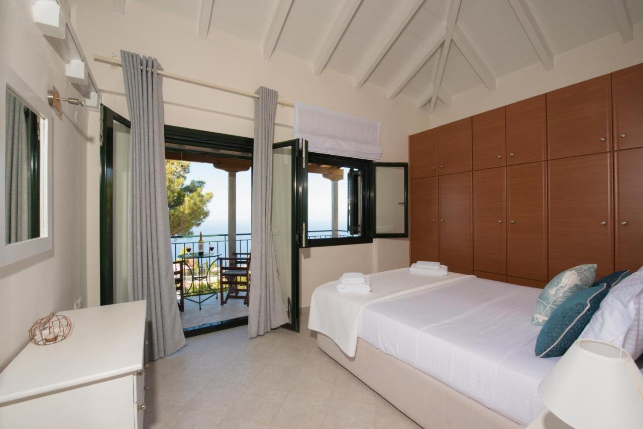 Villa Endless Blue Kalamítsi Exterior photo